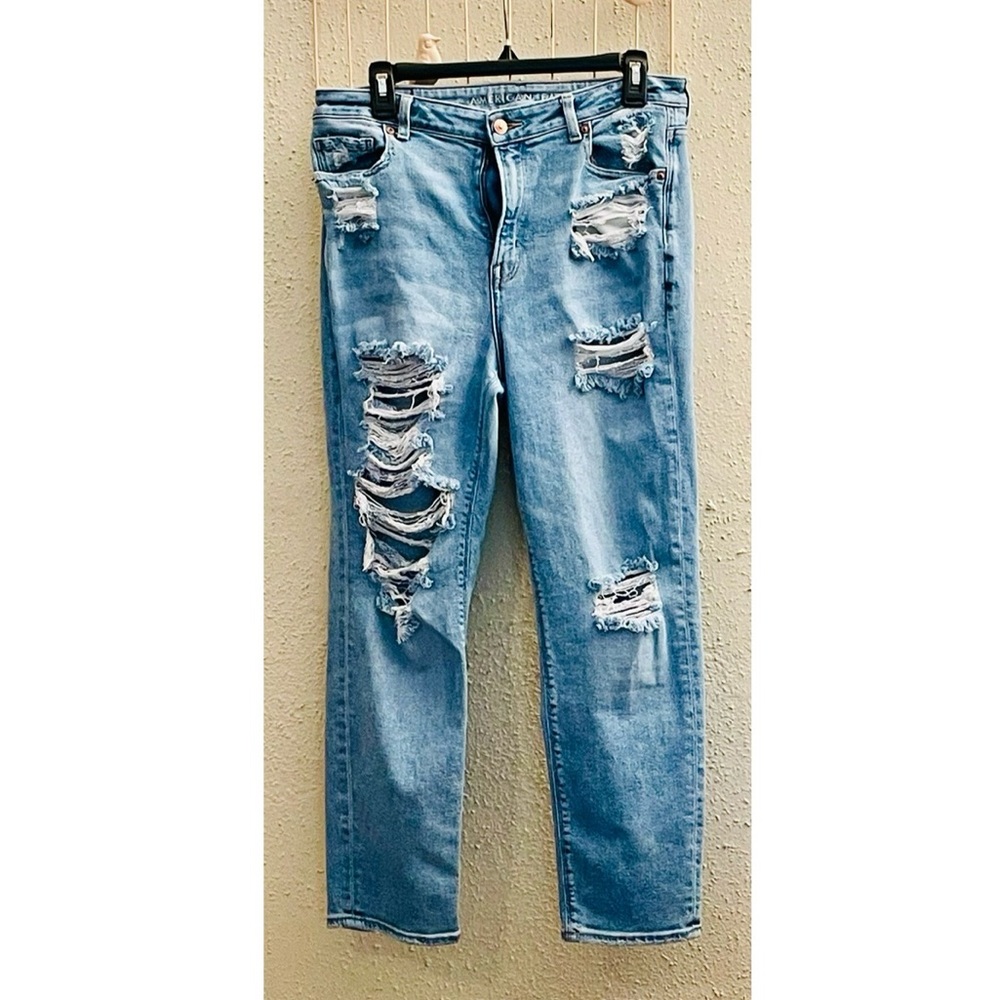 AE Ripped Mom Jean